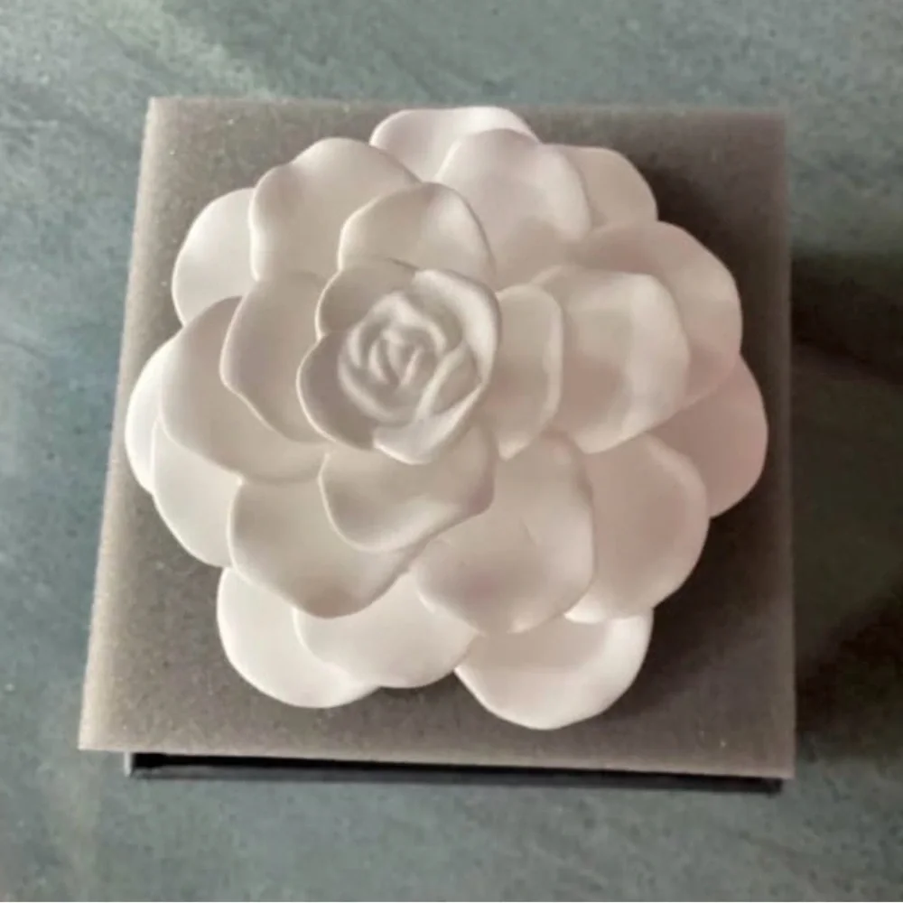 Zodax Illuminaria Porcelain Diffuser - Tahitian Gardenia Fragrance